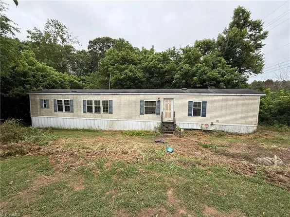 175 Clearview St, Lexington, NC 27295
