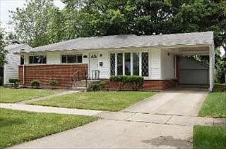 1st image of 910 N Gibbons Ave