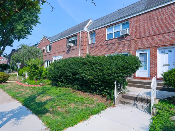 271 Bay 19th Street image 1 of 24