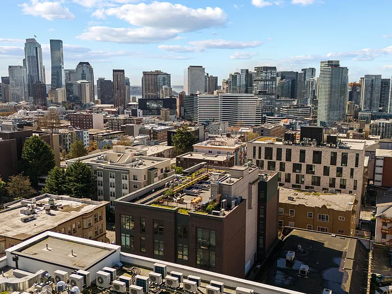 101 Broadway, Live Here, Go Anywhere — Photo 34