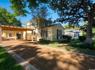 221 Morningside Dr, Terrell Hills, TX 78209