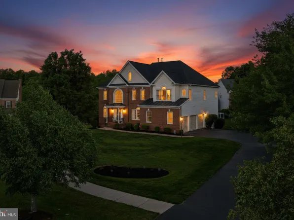 16502 Harbour Town Dr, Silver Spring, MD 20861