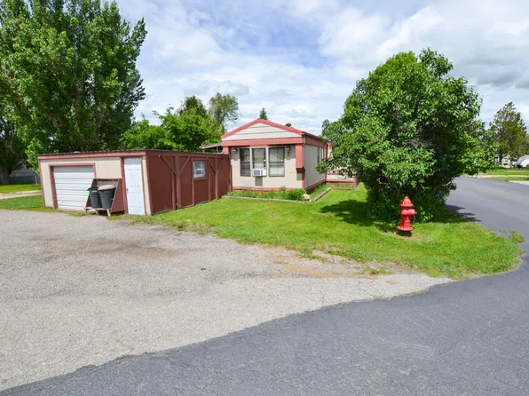 702 Fergus Ave, Lewistown, MT 59457