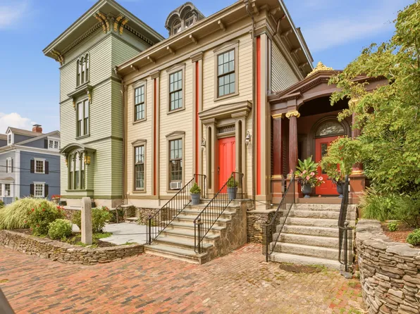 92 Pelham St, Newport, RI