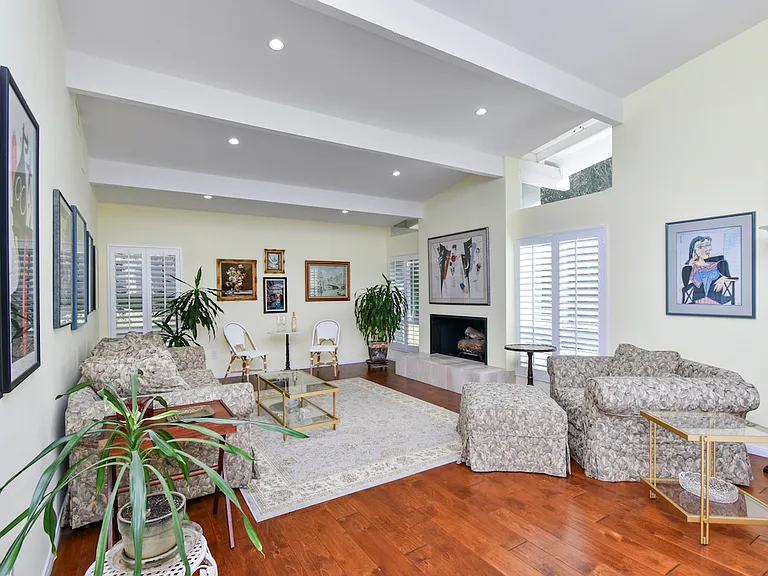 22903 De Kalb Dr — Photo 5