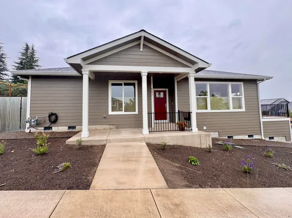 562 Coffee Ln, Ashland, OR 97520