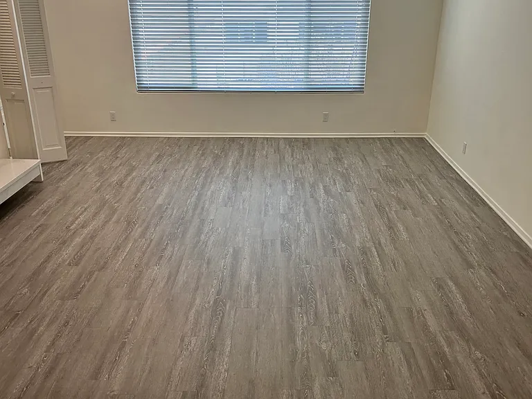 347 N Oakhurst Dr #5 — Photo 8