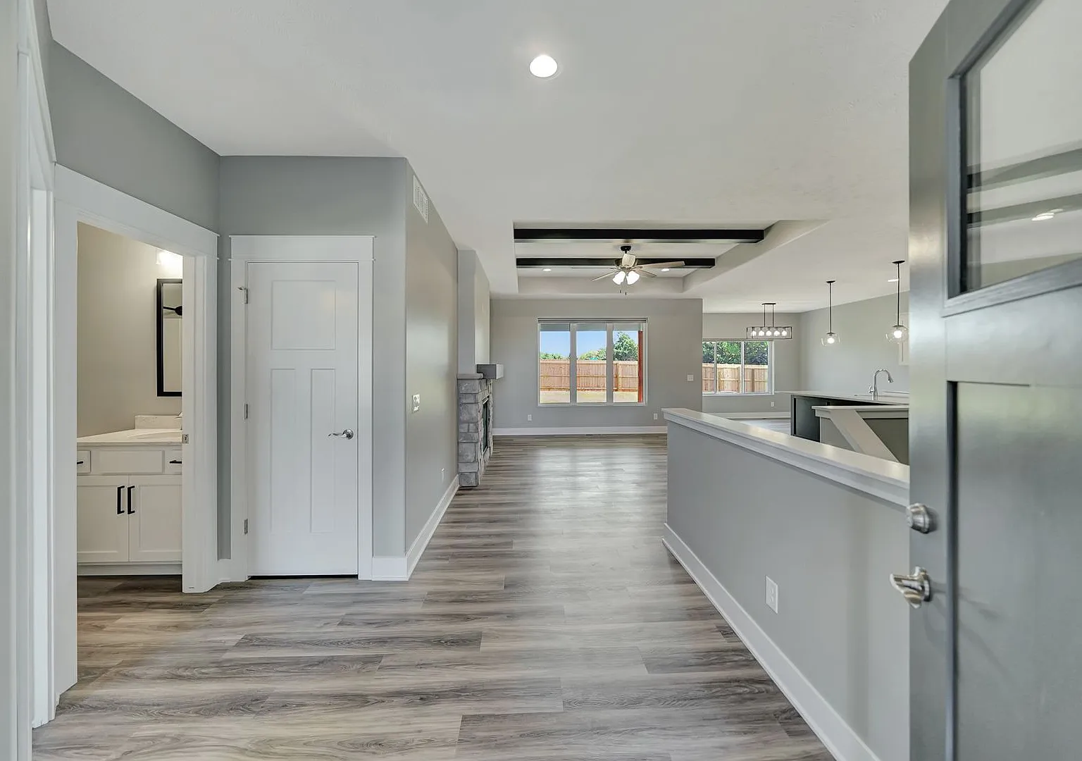 Luxury Townhome — Photo 2