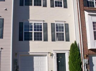 17 Stowe Ct, Inwood, WV 25428