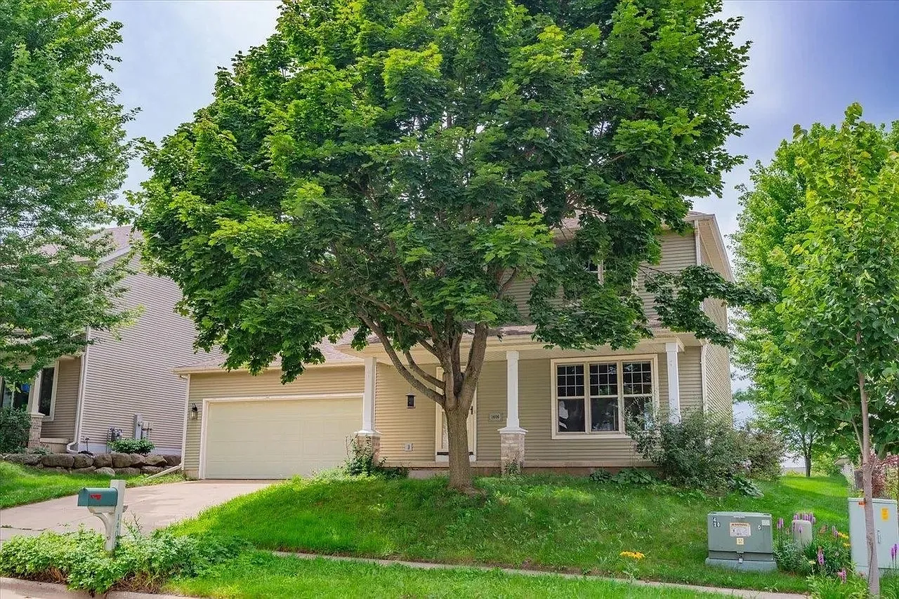 1406 Dewberry Drive - 1 — Photo 2