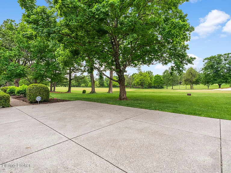 8506 Cheltenham Cir — Photo 19