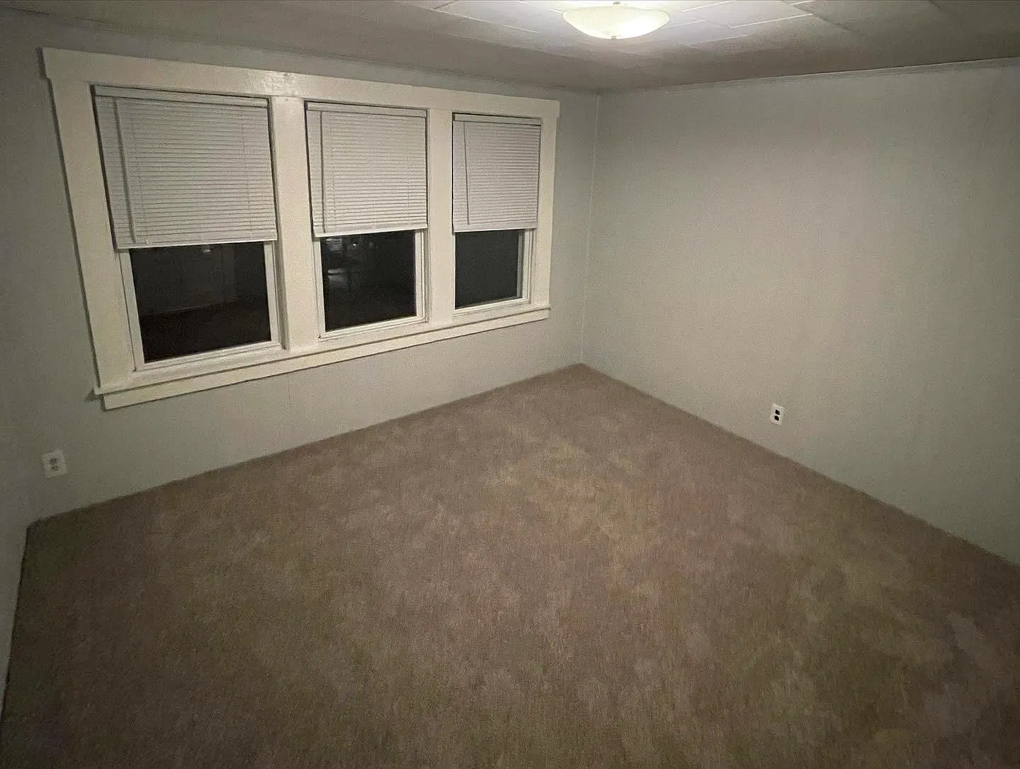2 bed, 800 sqft, $1,850 — Photo 1