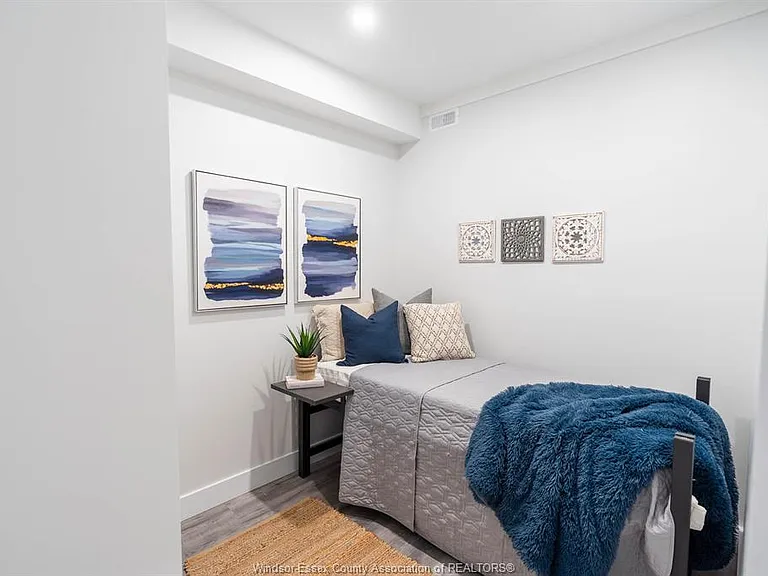 930 Marion Ave #109 — Photo 9