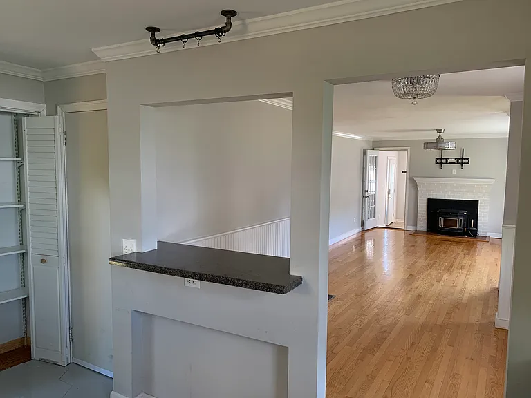 14 Robert Treat Pkwy — Photo 4