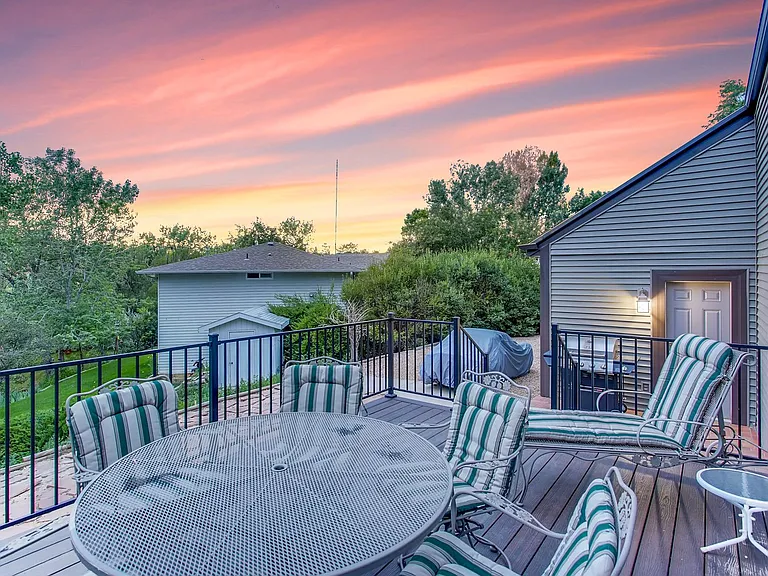 3720 Black Oak Ct — Photo 23