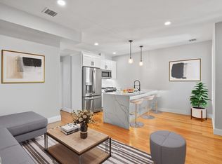 174 W 7th St #1, Boston, MA 02127