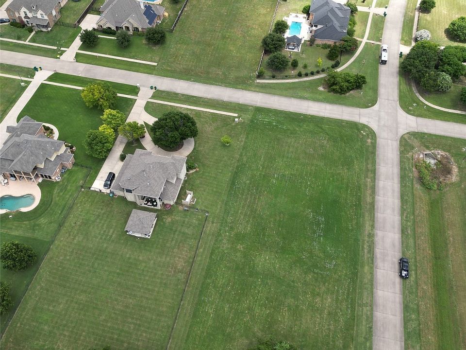1st image of 1633 High Valley Ln
