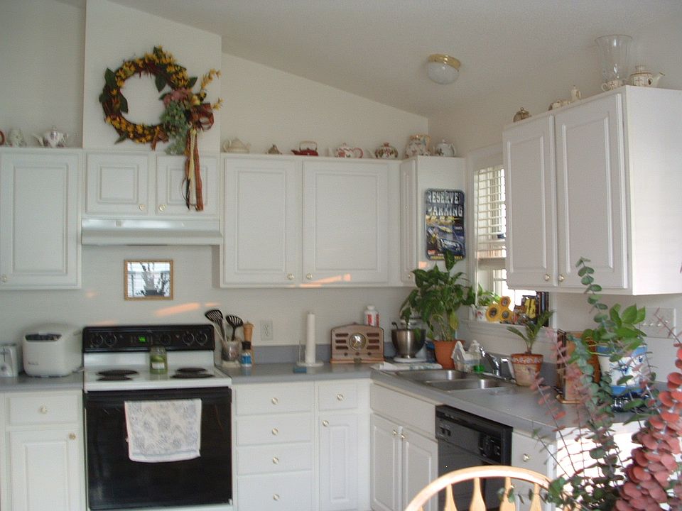 2nd image of 4209 Archibald Way