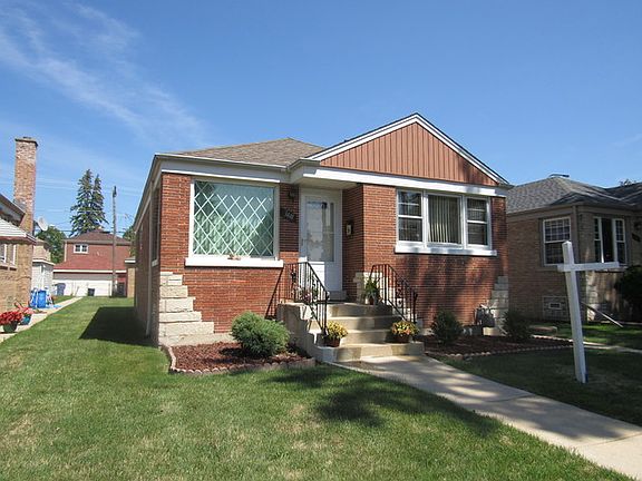 2nd image of 3441 S Lombard Ave