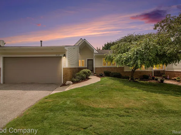 35185 Hillside Dr, Farmington, MI 48335
