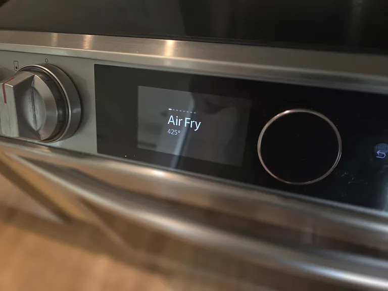 Feature rich, modern stove