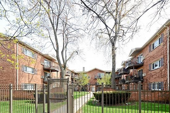1st image of 1529 W Farwell Ave APT 1S