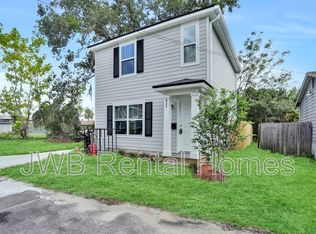 631 Blodgetts Ln, Jacksonville, FL 32206