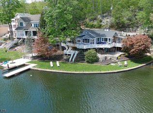 229A Squaw Trl, Andover, NJ 07821