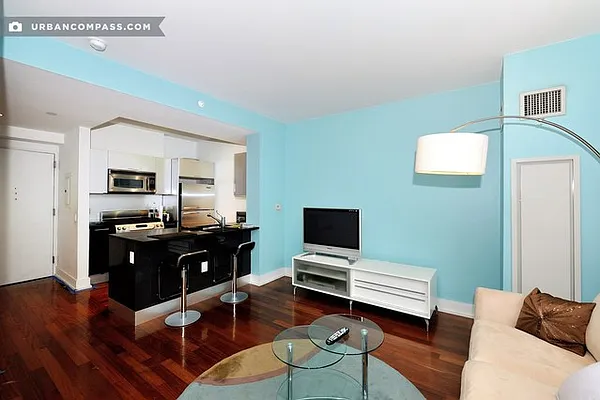 Rented by Compass | media 31