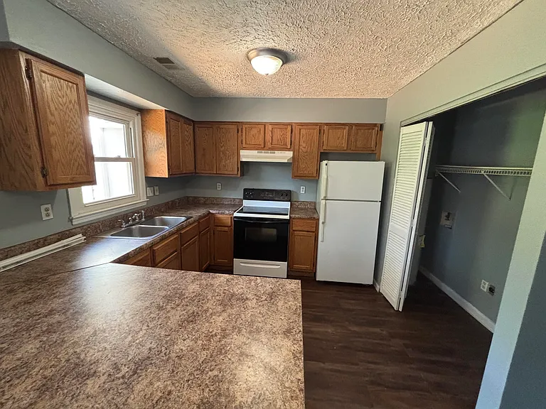 3365 Hartston Dr — Photo 3