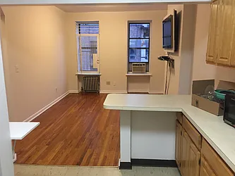 Rented by Metroline Realty