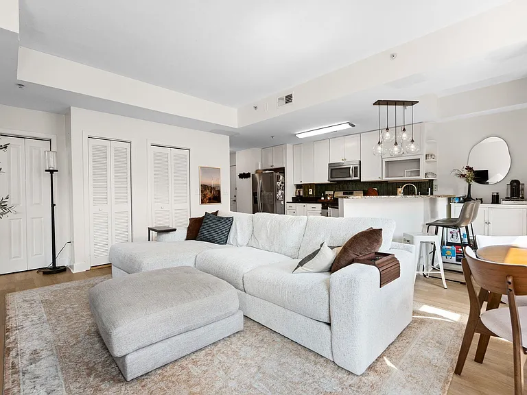 610 Newark St #7A — Photo 3