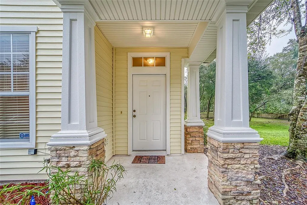 2 bed, 1242 sqft, $2,300 — Photo 2