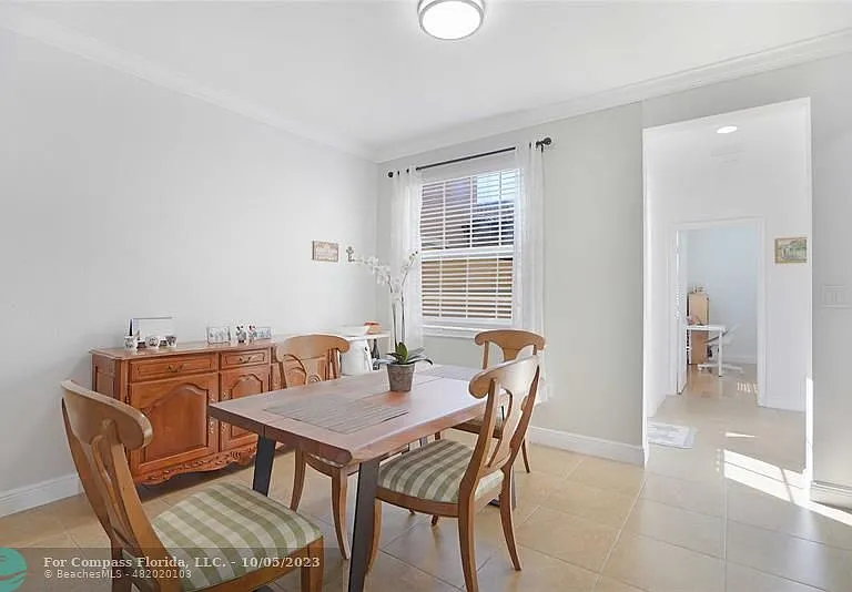 14720 SW 11th St — Photo 32