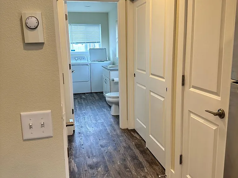 207 Morton St — Photo 11