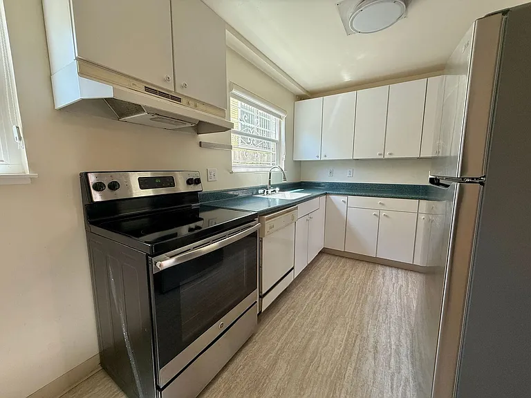 2606 Coolidge Ave #B — Photo 4