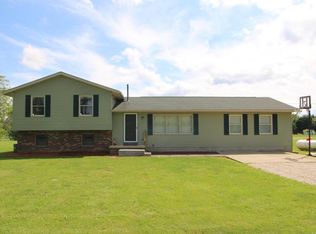 1811 Homer Rd NW, Utica, OH 43080