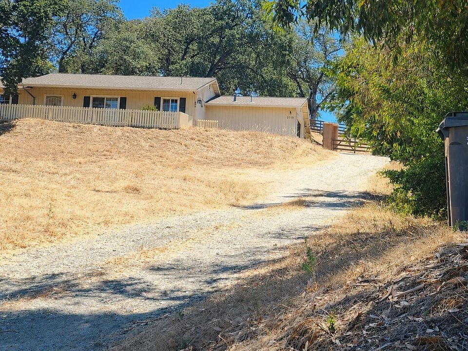 1st image of 2719 Heinemann Dr