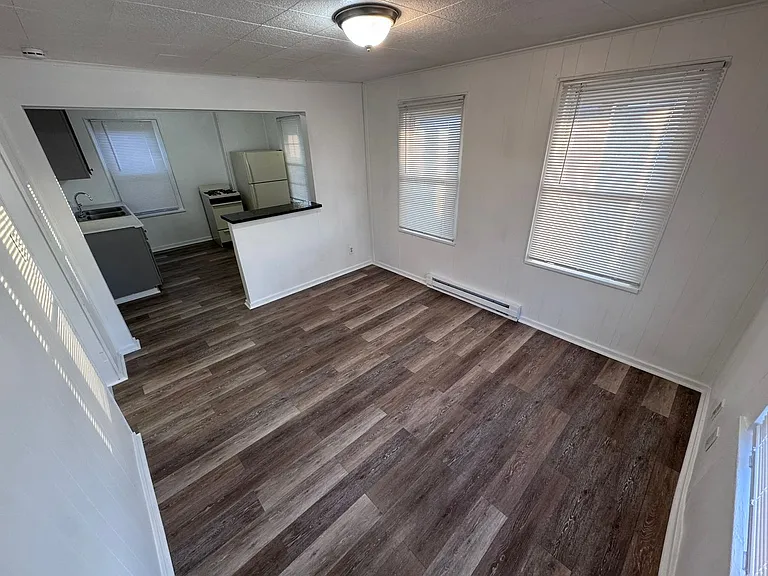 2918 Walnut St — Photo 9