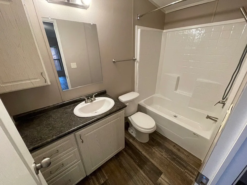 2 bed, 2.0 bath, $1,150 — Photo 2