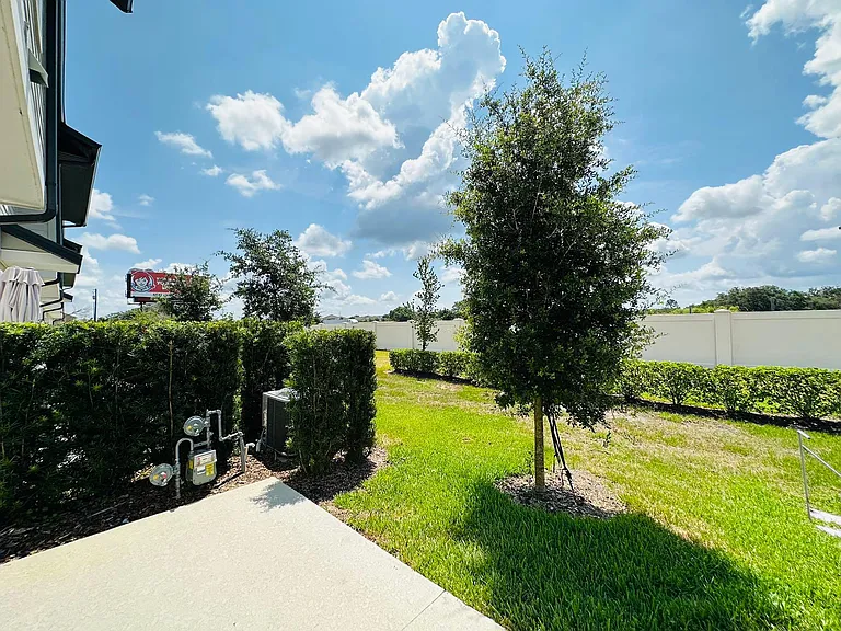 785 Benoi Dr — Photo 12