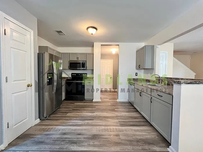 168 Springway Dr — Photo 50