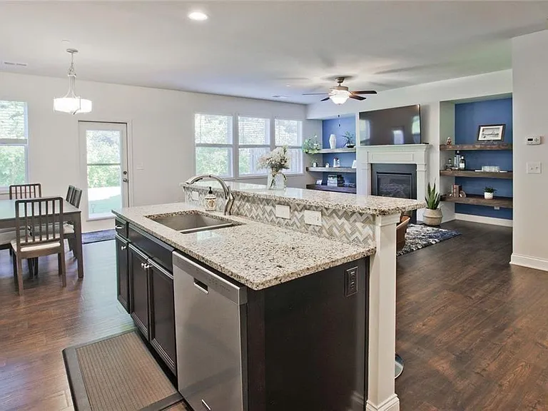 112 Davina Dr — Photo 14