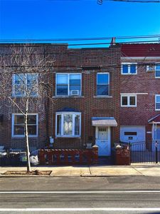 21-09 42 Street, Long Island City, NY, 11105