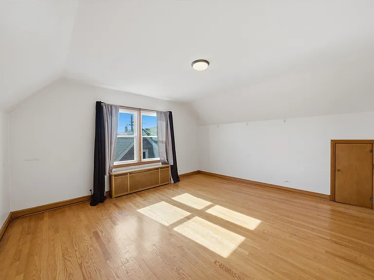 7058 S Fairfield Ave #2 — Photo 8