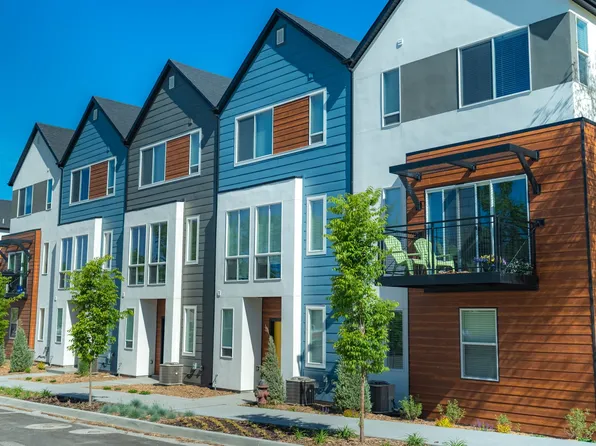Woods Rose Townhomes