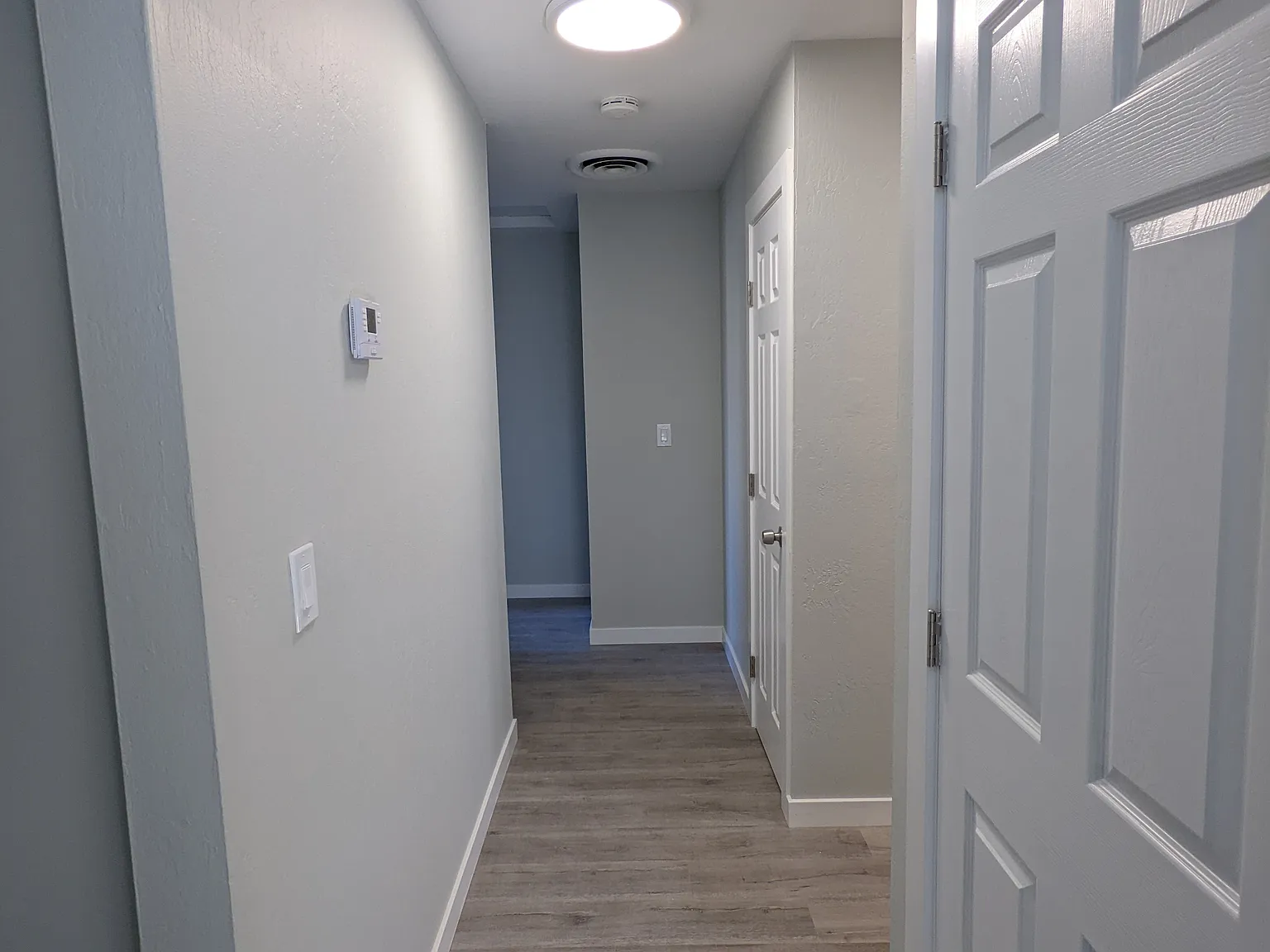 2 bed, 975 sqft, $3,995 — Photo 4
