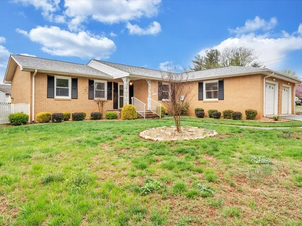 5932 Dairy Rd, Roanoke, VA 24019