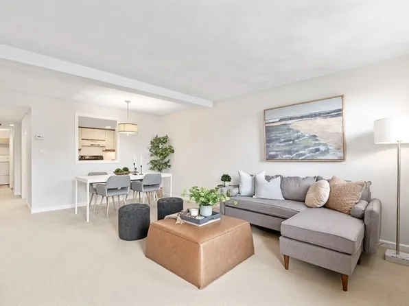 760 Highland Ave APT 1, Needham, MA 02494