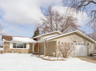 1120 Aimtree Pl, Schaumburg, IL 60194